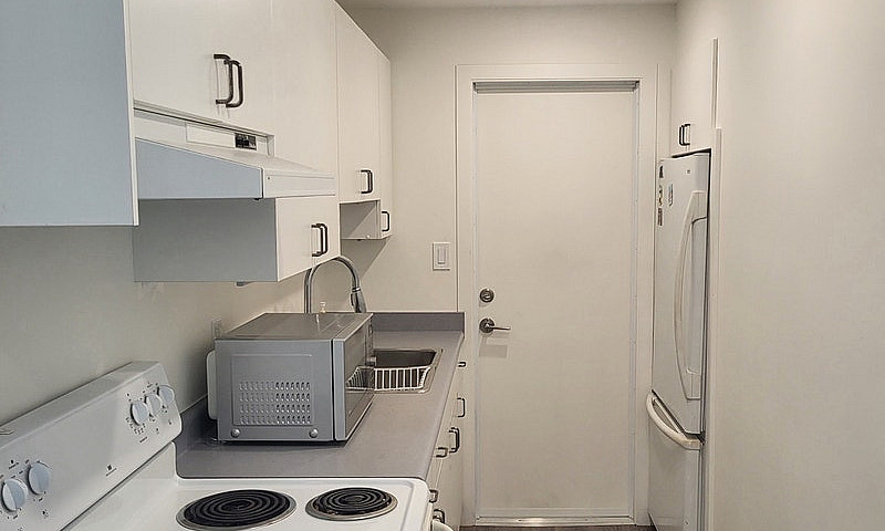 1 Bedroom Suite For ...
