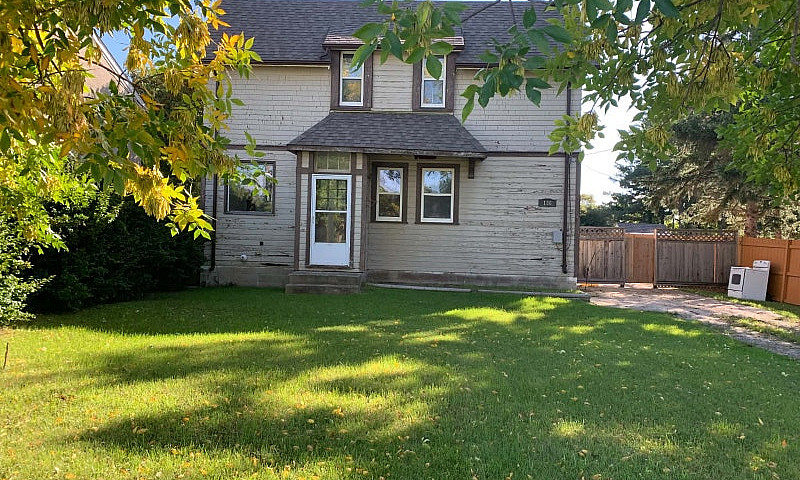 House For Sale - Min...