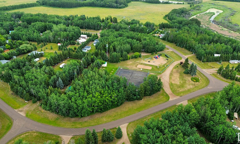 Bonnie Lake Resort L...