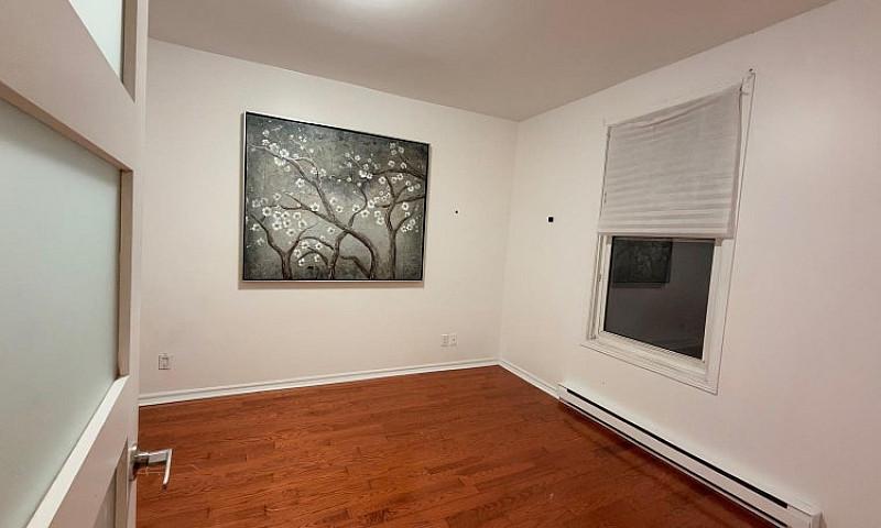 Bright 3 Bedroom Apa...