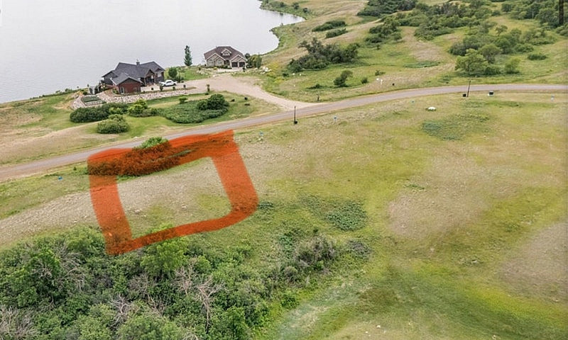 Serviced Lake Lots– ...