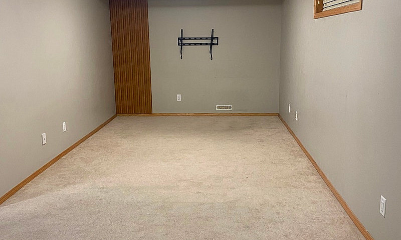 Legal Suite Basement...