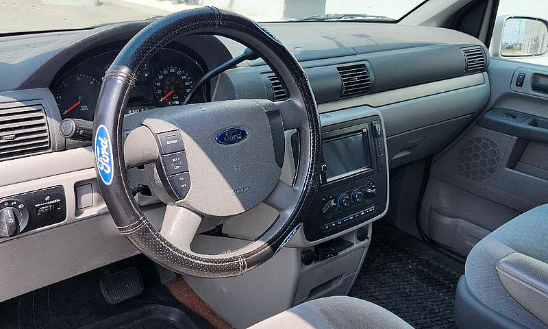 Saftied Ford Freesta...