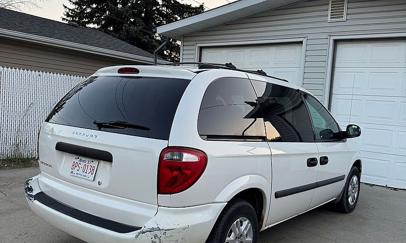 2005 Dodge Caravan 3...