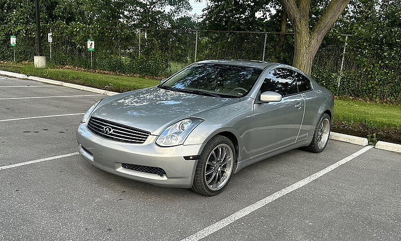 2003 Infiniti G35...