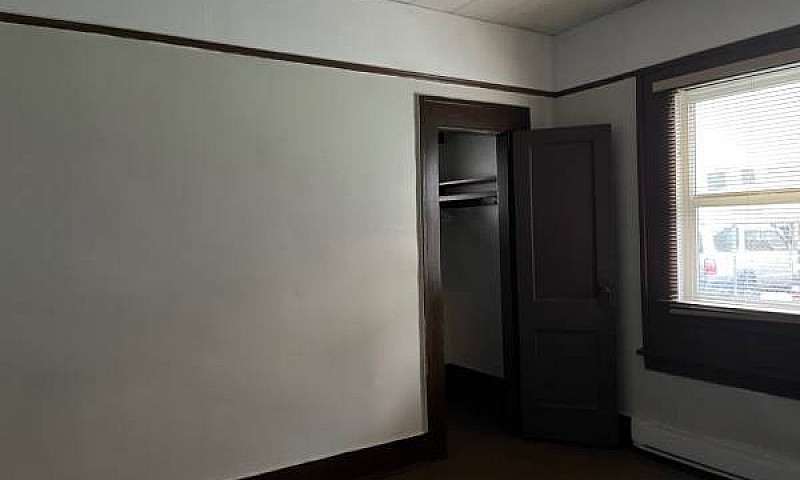 2 Bedroom 1.5 Storey...