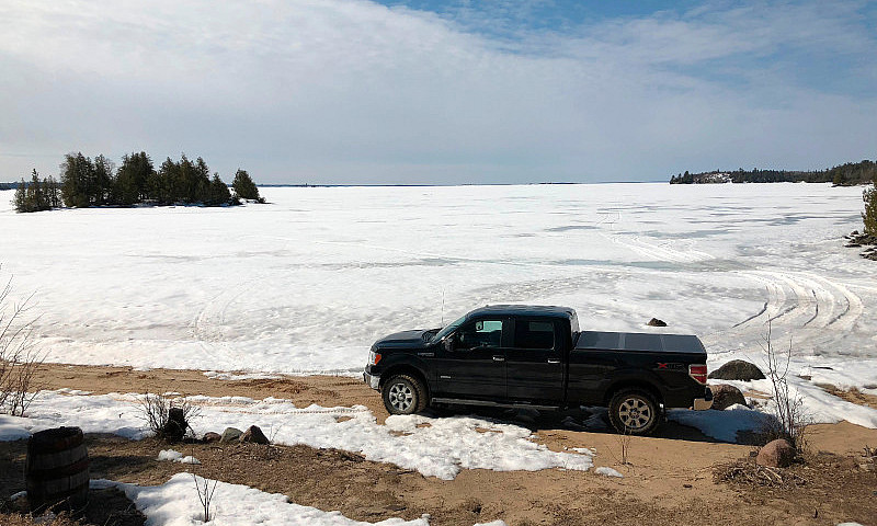 292 Acres, 5Km Water...