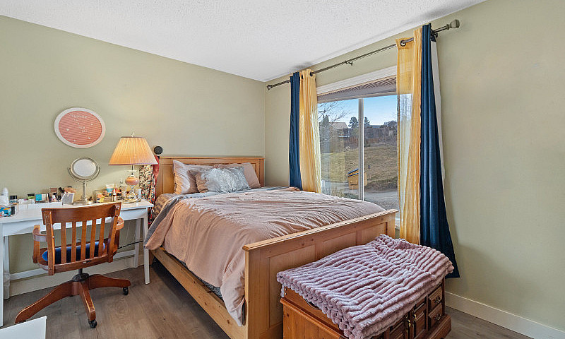 2 Bedroom, 1 Bathroo...