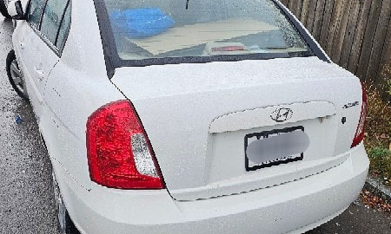 2011 Hyundai Accent ...