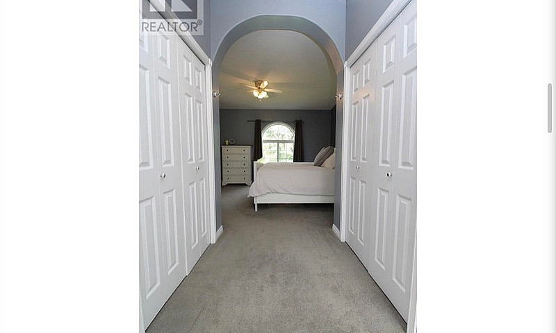 Beautiful Home For S...