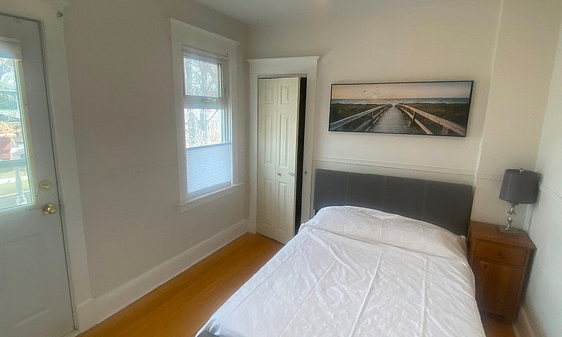 Furnished 1 Bdr Apt/...