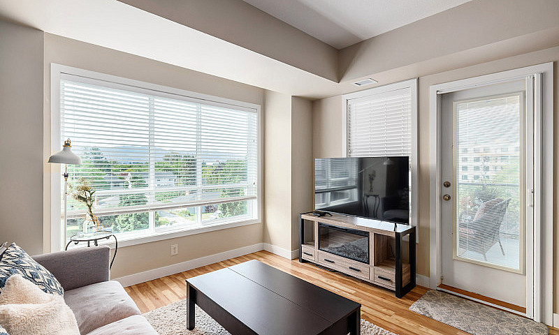 Top Floor | Sweeping...