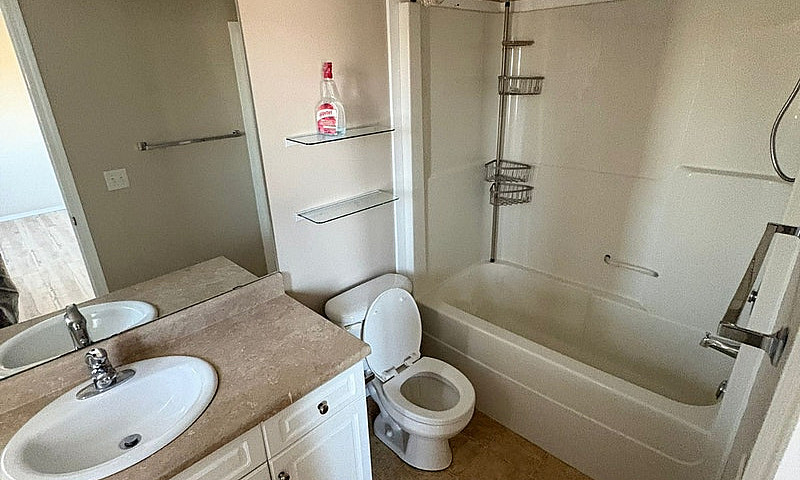 House For Rent In Fo...