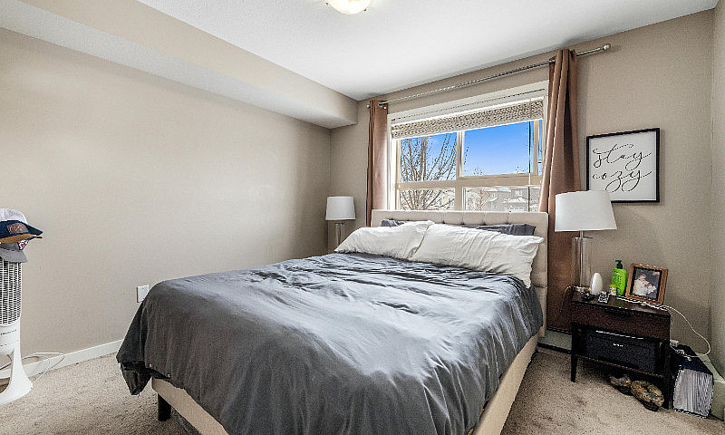 Apartment Condo For ...