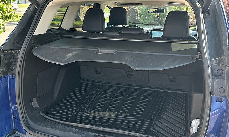 Ford Escape Titanium...