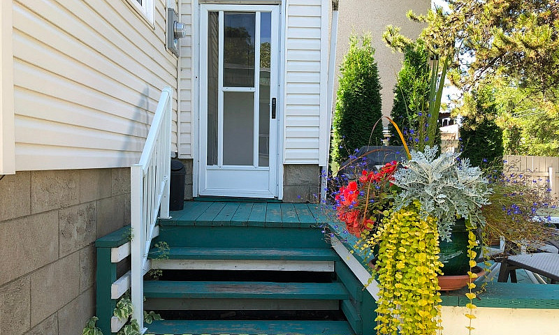 2 Bedroom Basement S...