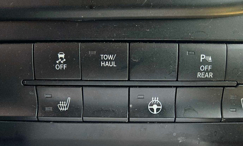 2017 Ram 1500 Crew C...