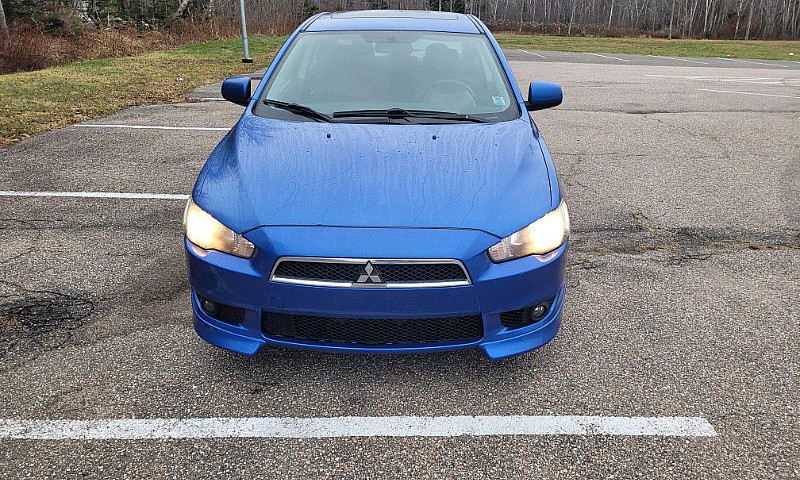 2010 Mitsubishi  Lan...