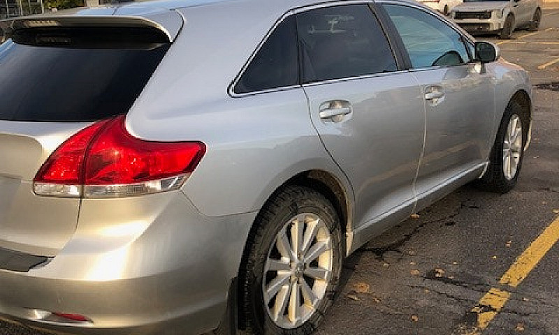 Toyota Venza  2011  ...