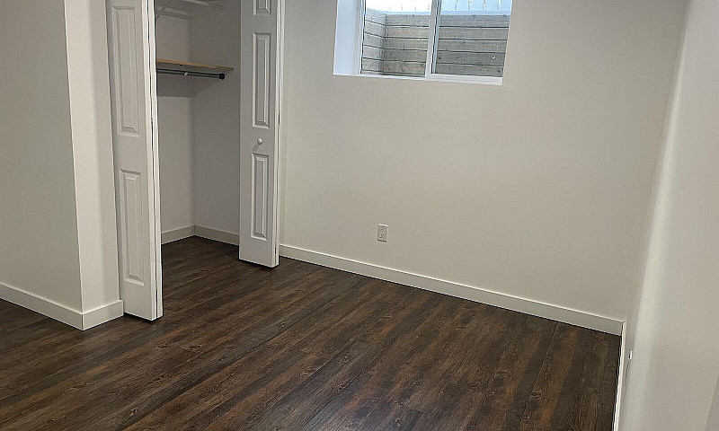 Spacious 2 Bedroom B...