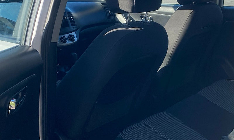 2010 Elantra...