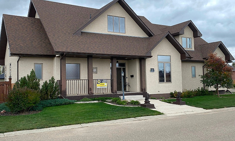 House For Sale- Lani...