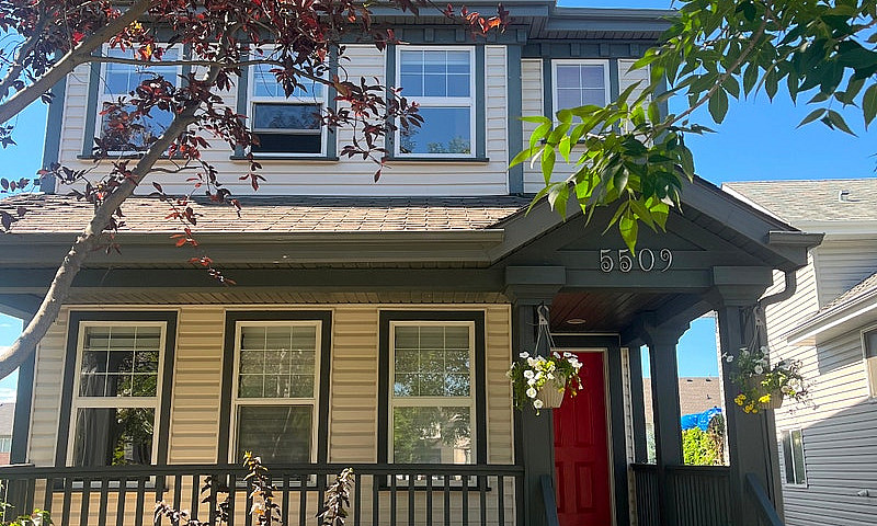 House For Sale In Te...