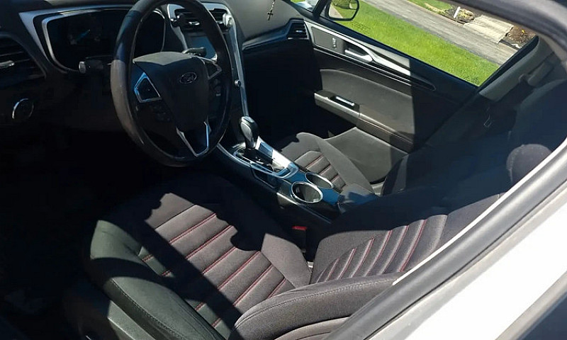 2012 Ford Fusion Se ...