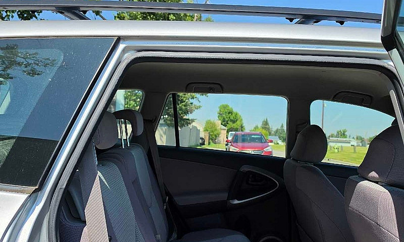2006 Toyota Rav4 One...