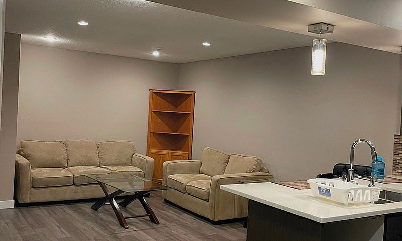 2 Bedroom Basement F...