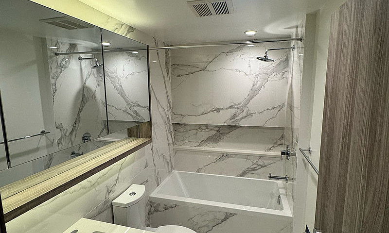 Brand New Luxury 1-B...