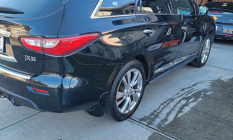 Infiniti Jx 35...