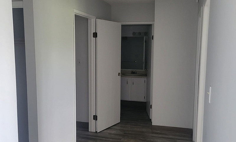 Century Condo - Sout...