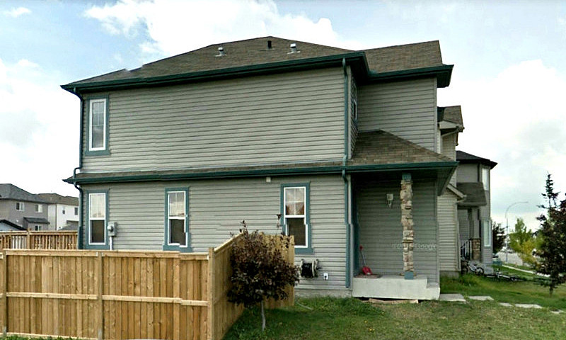 2 Story House For Re...
