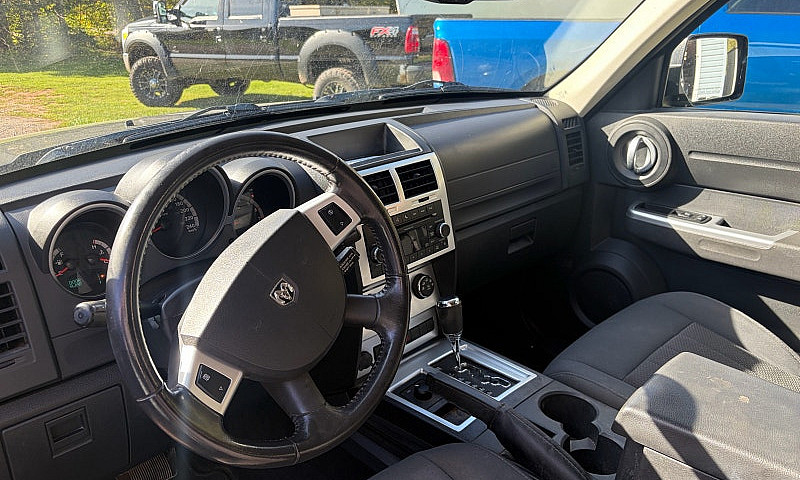 2011 Dodge Nitro 4X4...