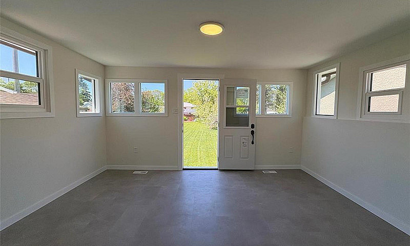 838 Vimy For Sale! ...