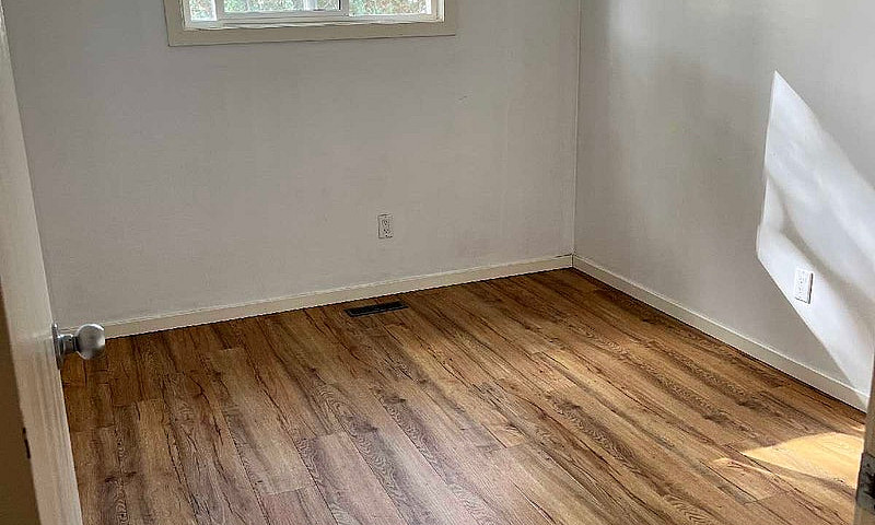 3 Br House (In A Fou...