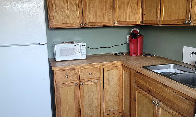 3 Bedroom Semi For R...