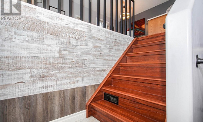 Townhouse Private Sa...