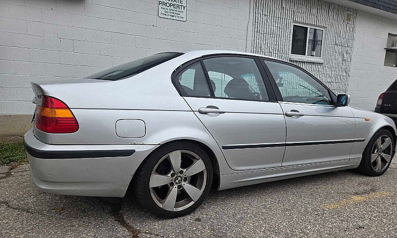 2003 Bmw 325I...