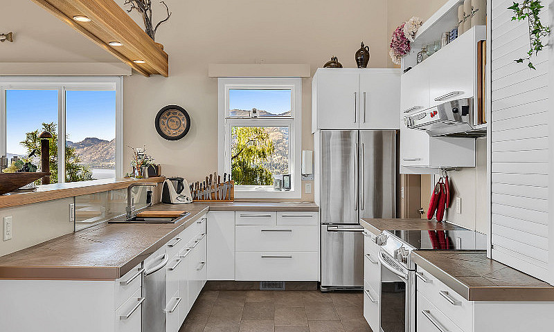 6376 Topham Place...