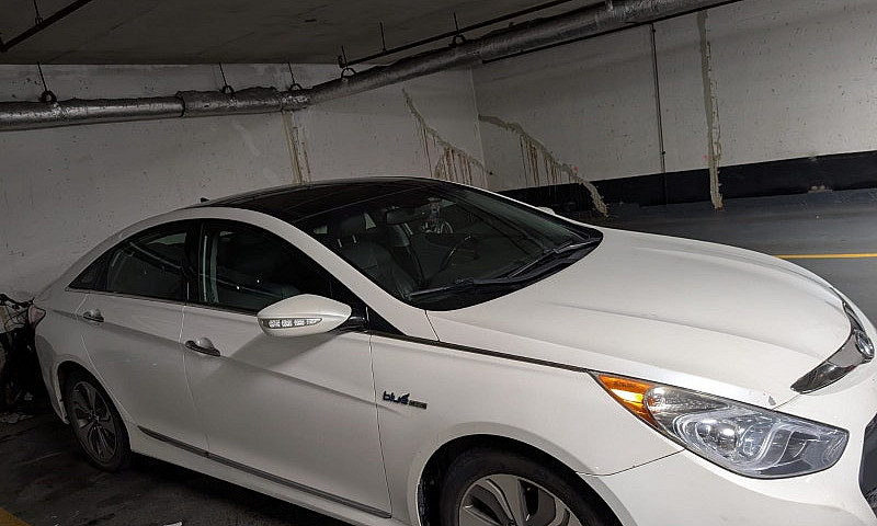 Hyundai Sonata Hybri...