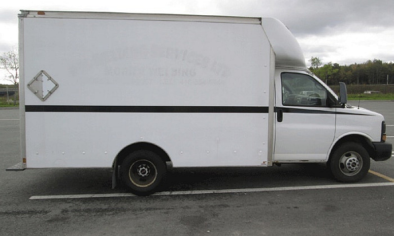 2008 Gmc Cube Van - ...