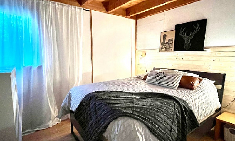 Maison À Louer...