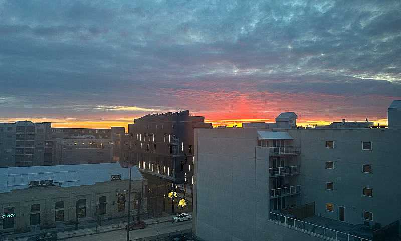 Top Floor 1Br In Exc...