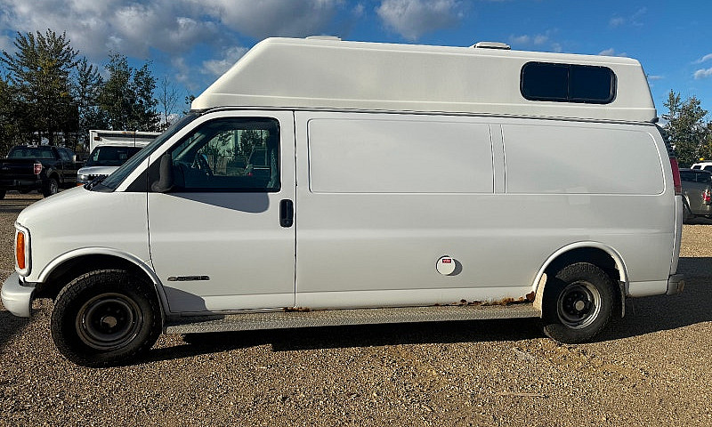 1999 Chevrolet Expre...