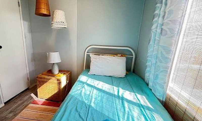 Fully Furnished 3 Be...
