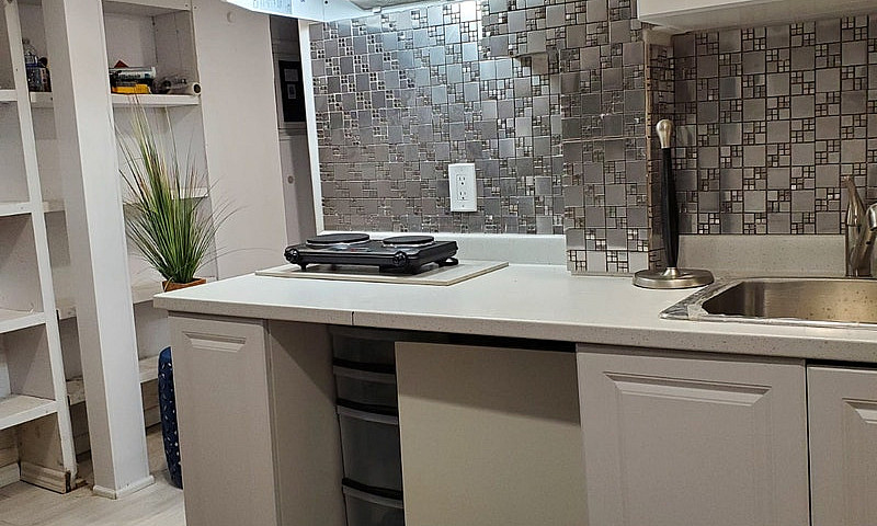 Private Basement 1 B...