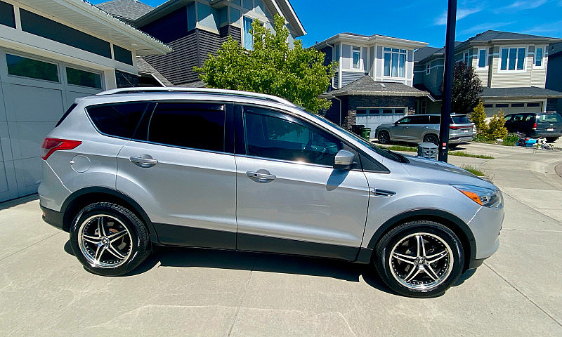 2014 Ford Escape Tit...