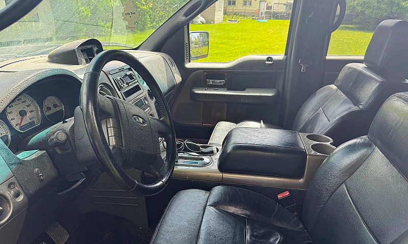 2005 Lariat F150 Obo...